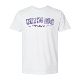 Front view of white t-shirt featuring daisy flower mom graphic.